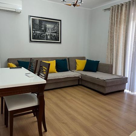 Orchidea Apartment Поградец Екстериор снимка