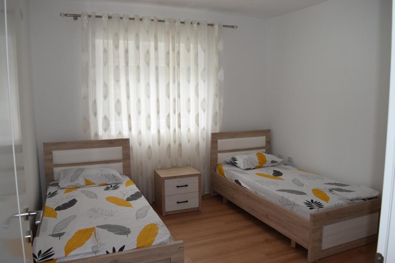 Orchidea Apartment Поградец Екстериор снимка